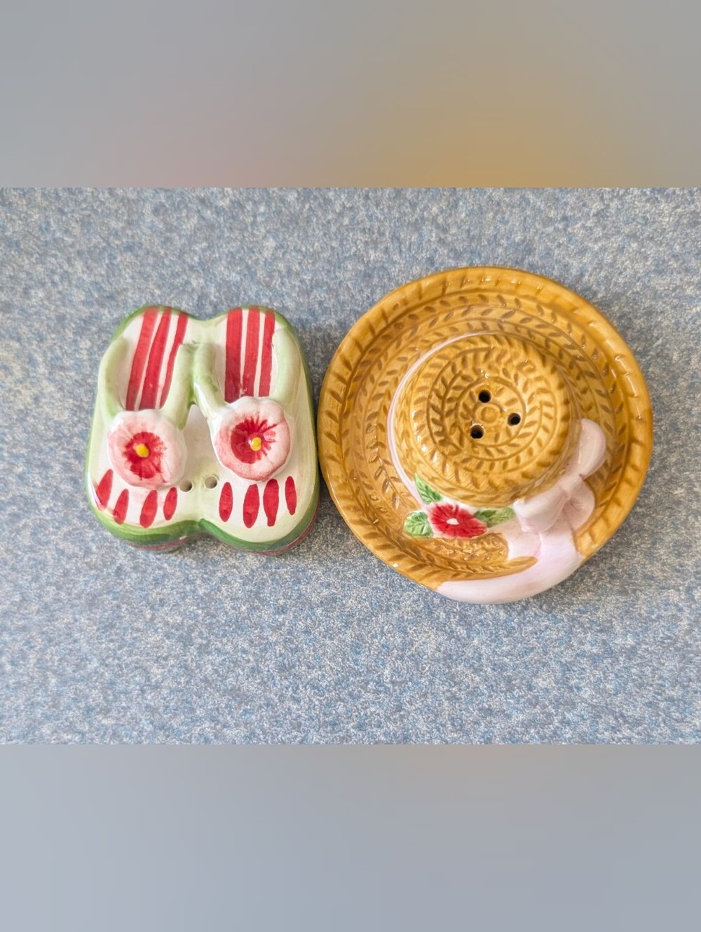 Vtg Ceramic Straw Hat Flip Flops Salt Pepper Shakers Beach Summer Kitschy Set
